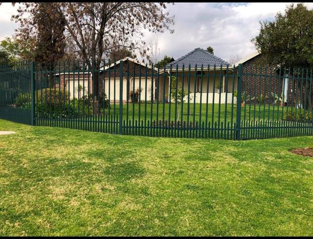 4 BEDROOM PROPERTY TO RENT IN BIRCH ACRES